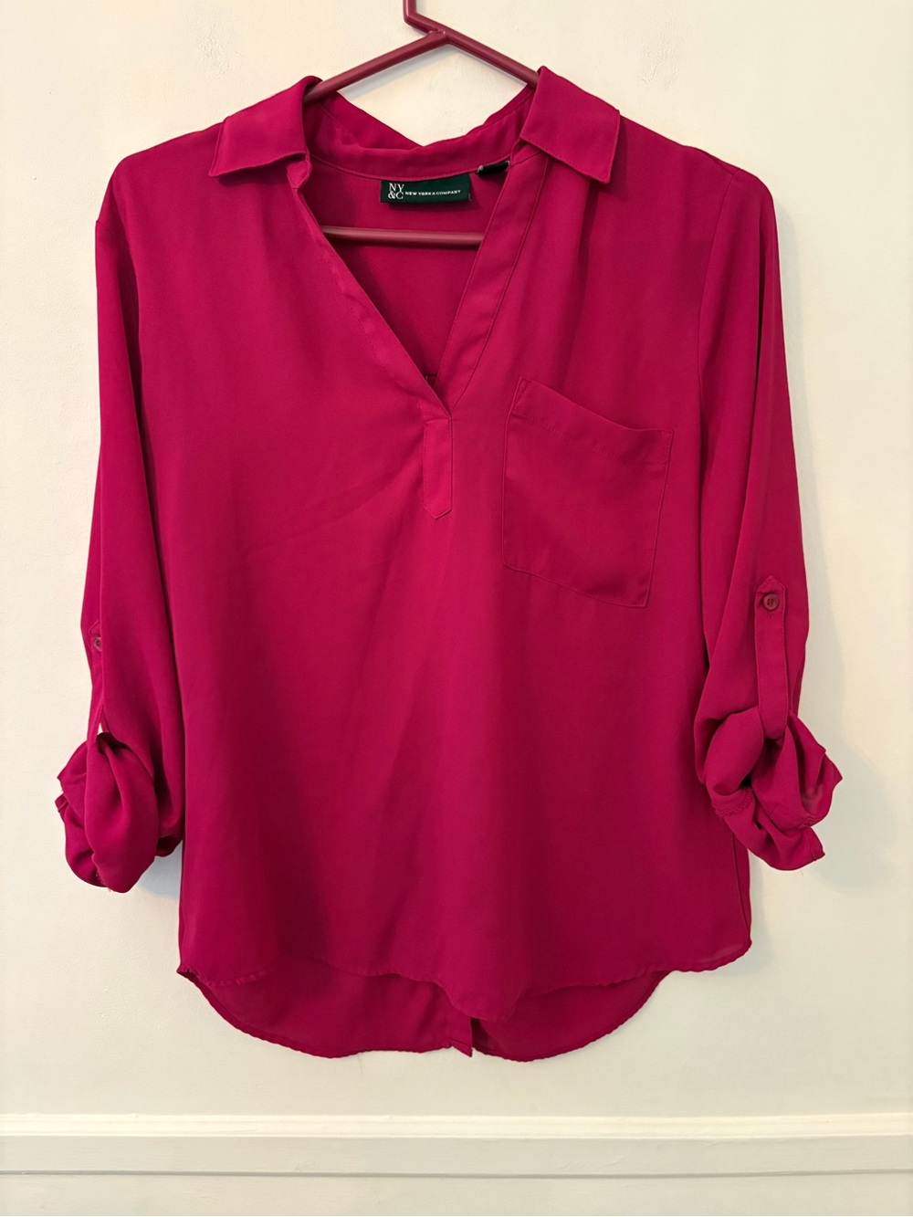 New York& Company Women’s Fuscia Blouse with  Pocket& Back Buttons Detail Sz M